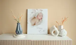 Wandbild, Regal mit Bild mit schlafendem Baby, weiß, Dekovasen